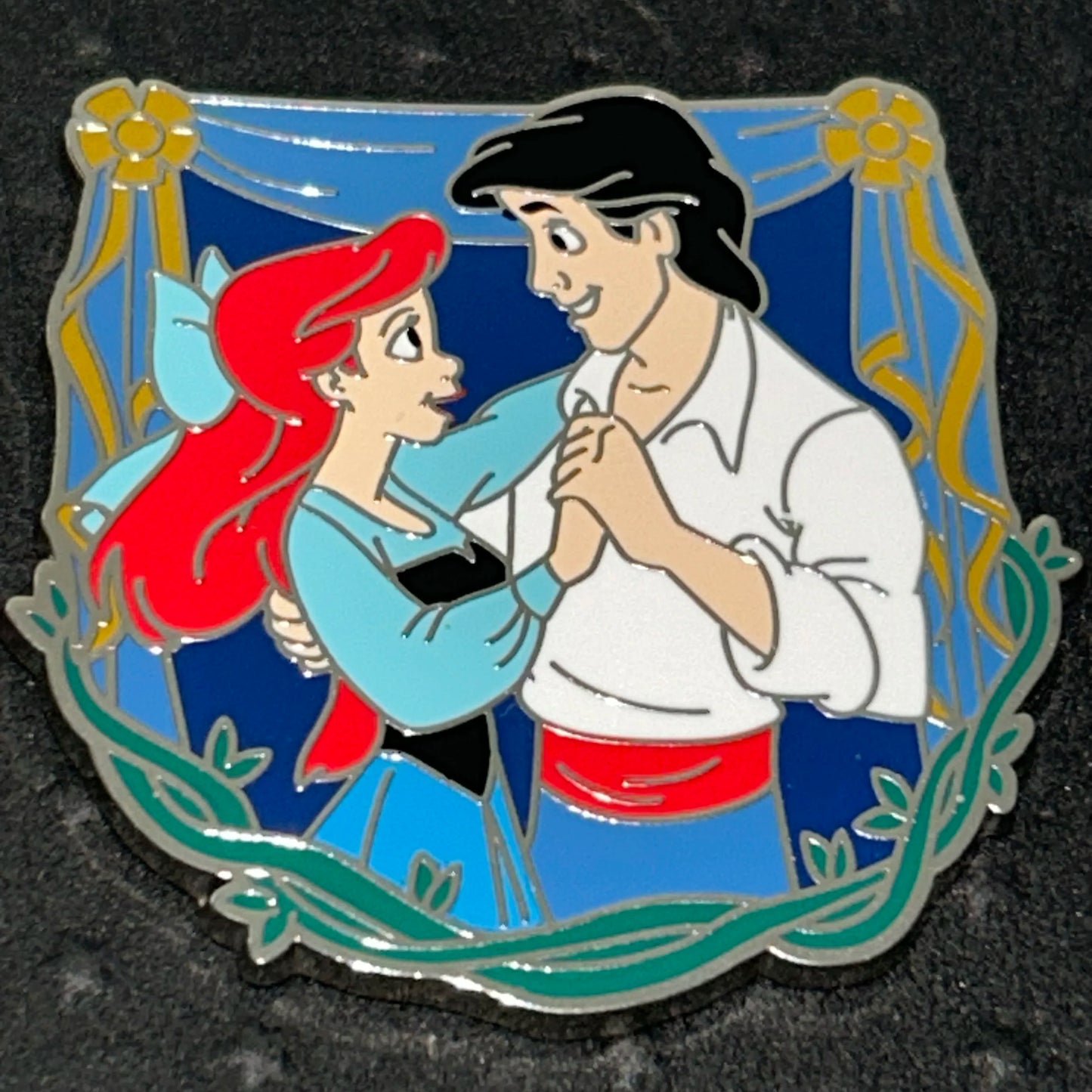 2023 - Ariel and Eric - Holding Hands - The Little Mermaid - Disney Pin