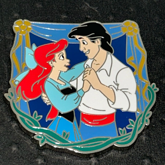 2023 - Ariel and Eric - Holding Hands - The Little Mermaid - Disney Pin