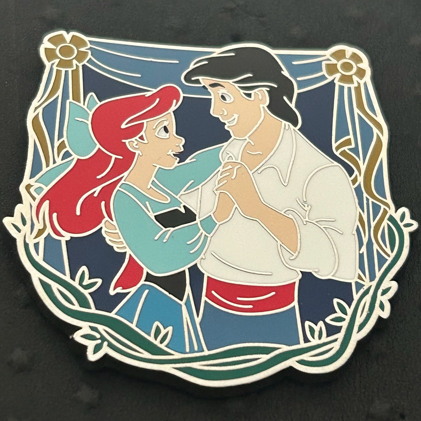 2023 - Ariel and Eric - Holding Hands - The Little Mermaid - Disney Pin