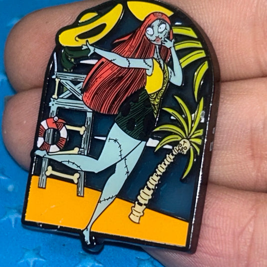 Loungefly - Sally At The Beach - NBC - Disney Pin