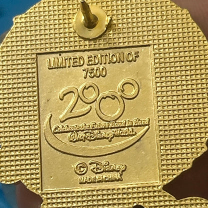 2000 - Mickey and Minnie Mouse - New Years Eve - LE 7,500 - Pin