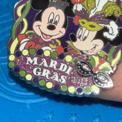 2013 - Mickey and Minnie Mouse - Mardi Gras - LE 2,000 - Pin