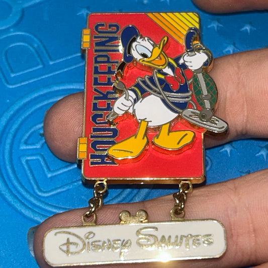 2002 - Donald Duck - Housekeeping - Disney Salutes - Cast Exclusive - Pin