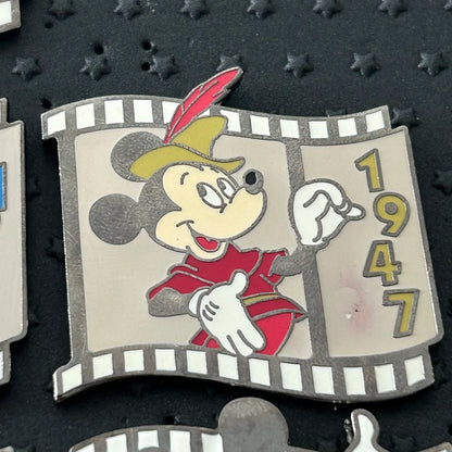 SET - 2000 - Mickey Mouse - Film Strips - Countdown to Millennium- Disney Pins