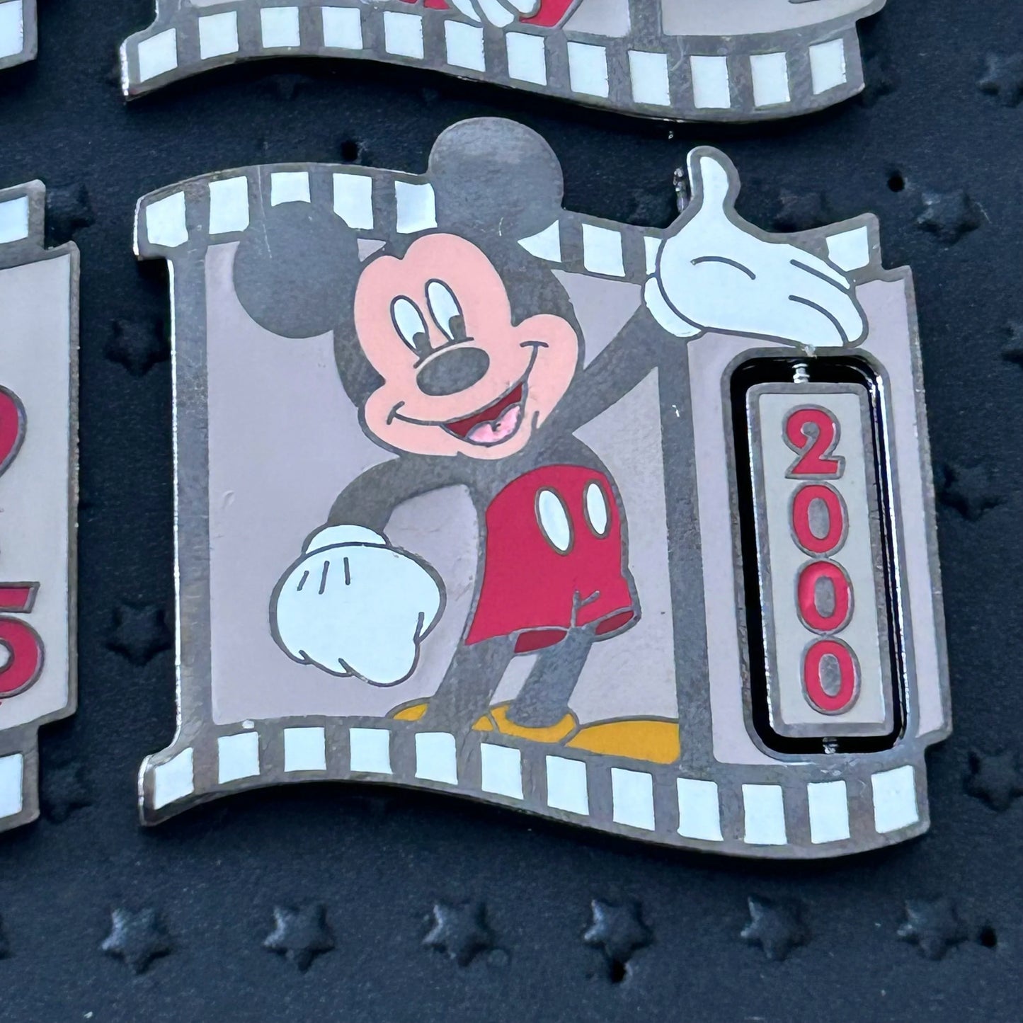 SET - 2000 - Mickey Mouse - Film Strips - Countdown to Millennium- Disney Pins