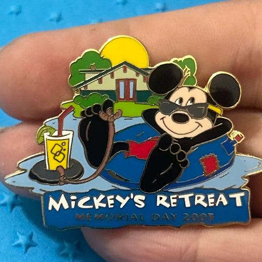 2003 - Mickey Mouse - Memorial Day - Cast Exclusive - LE 3,000 - Disney Pin