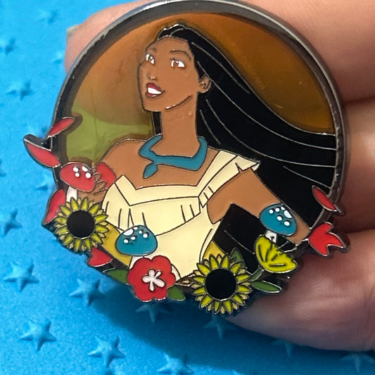 Loungefly - Pocahontas - Princess - Mystery Pin