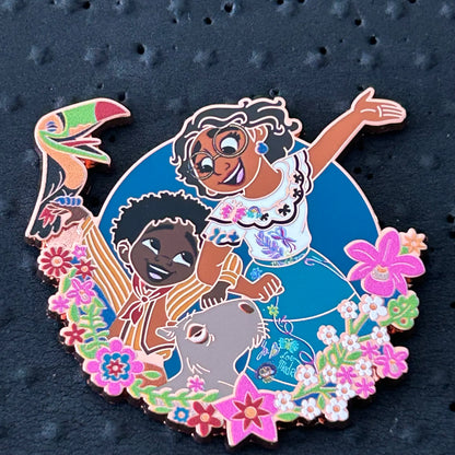 2022 - Mirabel and Antonio - Encanto - Booster Set - Pin