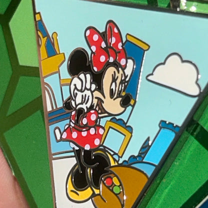 2020 - Minnie Mouse - Emerald Gem - LE 4,000 - Hinge Pin