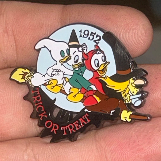 Vintage - 2001 - Huey Dewey and Louie - Trick Or Treating - Halloween - Pin