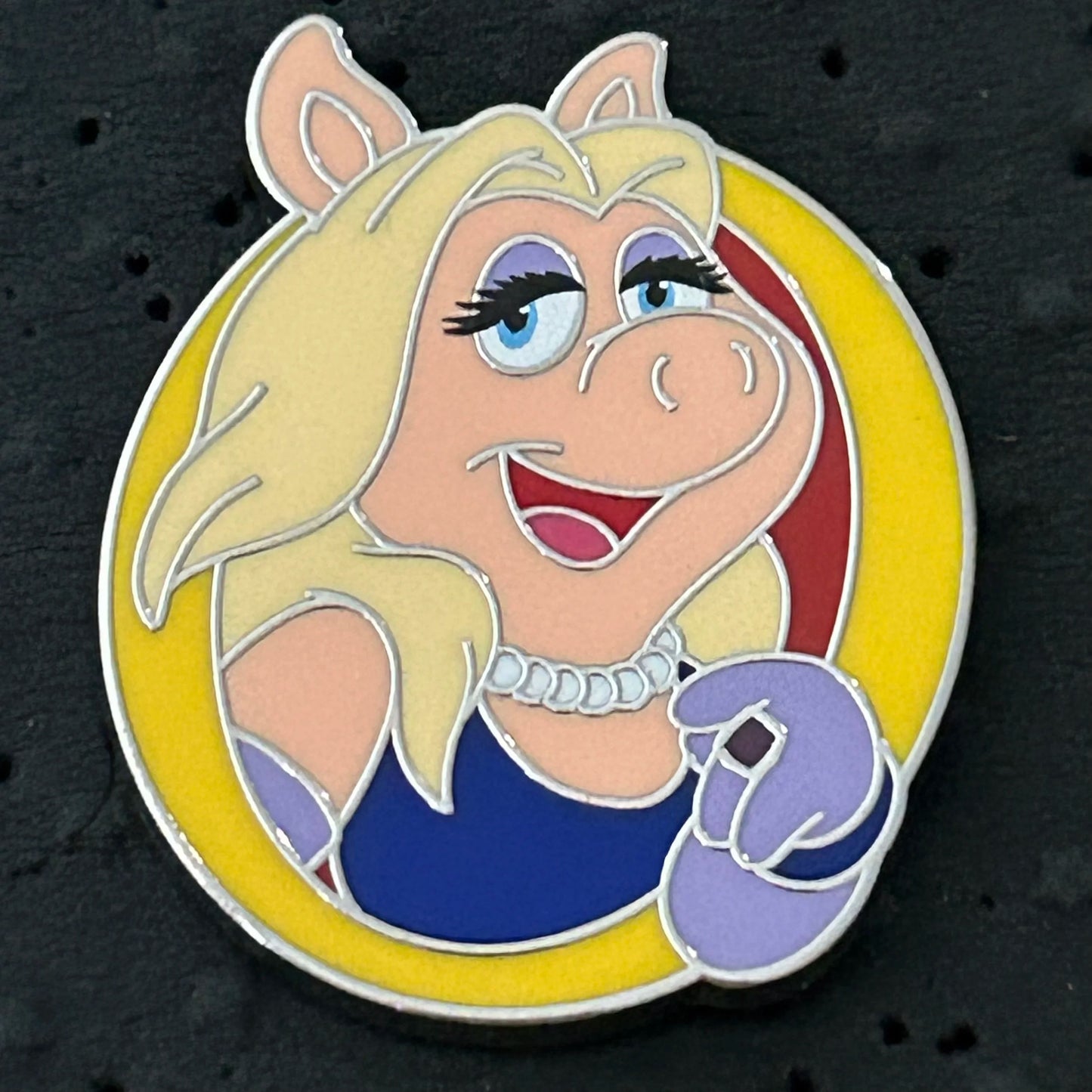 2023 - Ms Piggy - Muppets - Mystery Portraits - Disney Pin