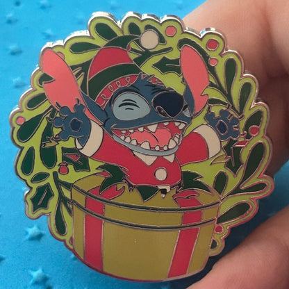 2024 - Stitch - Christmas - Disney Pin
