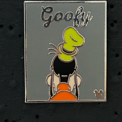 2018 - Goofy - Hidden Mickey - Got Your Back - DLR - Pin