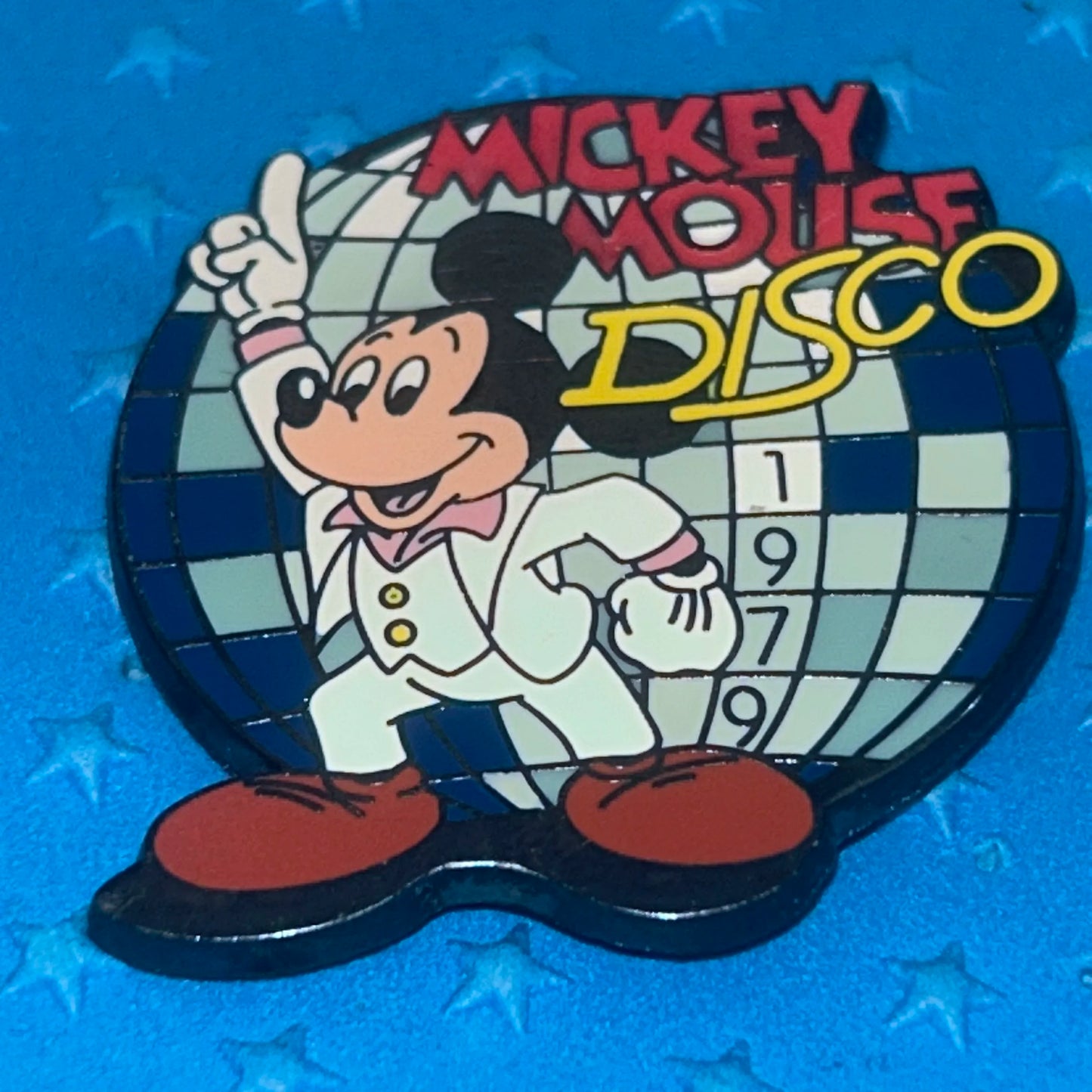 2001 - Mickey Mouse Disco 1979 - Disney Pin