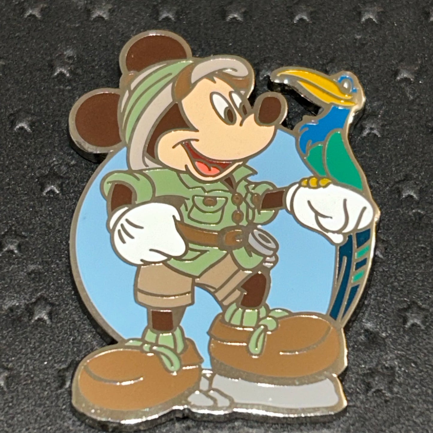 2020 - Mickey Mouse Explorer - Safari - With Tropical Bird - Disney Pin