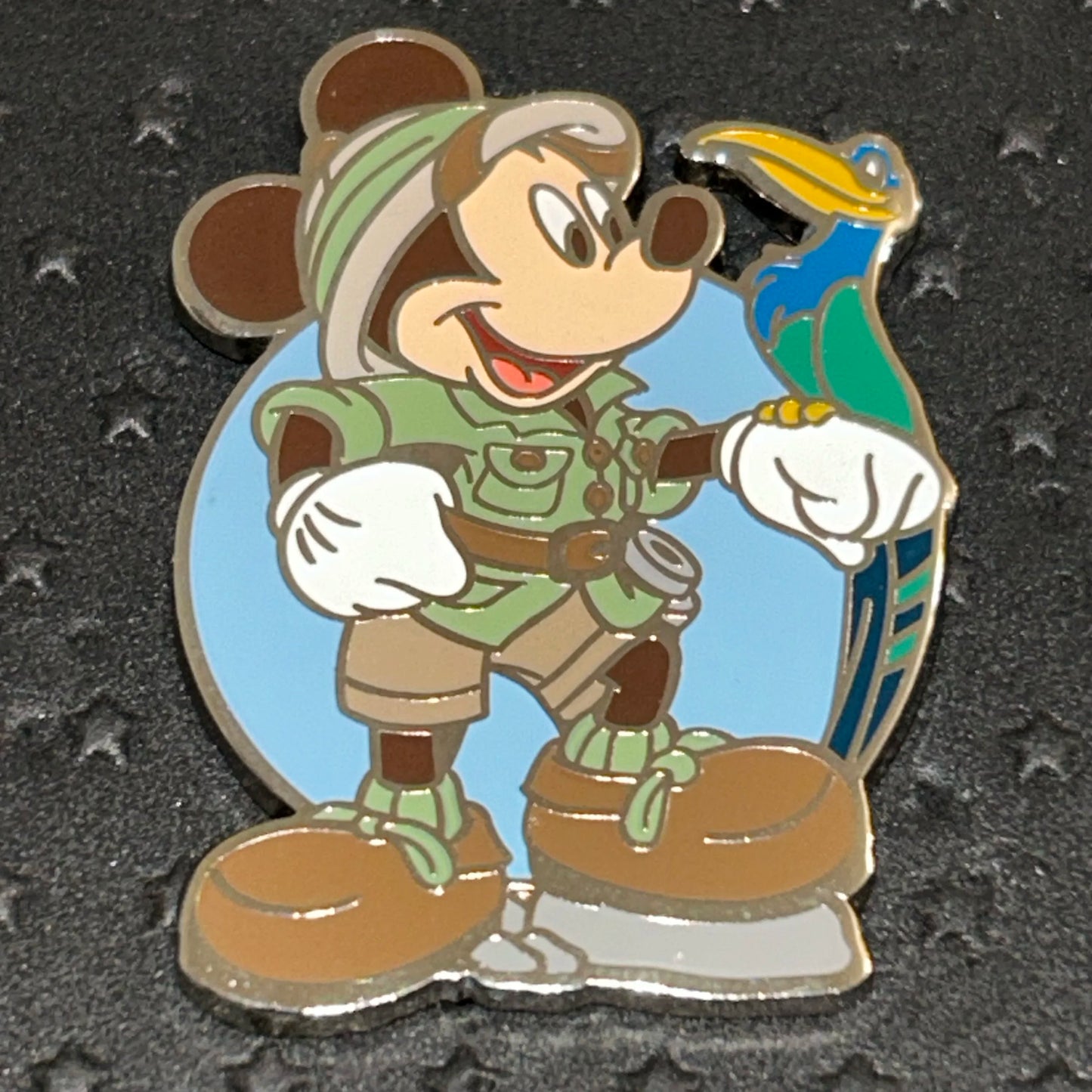 2020 - Mickey Mouse Explorer - Safari - With Tropical Bird - Disney Pin