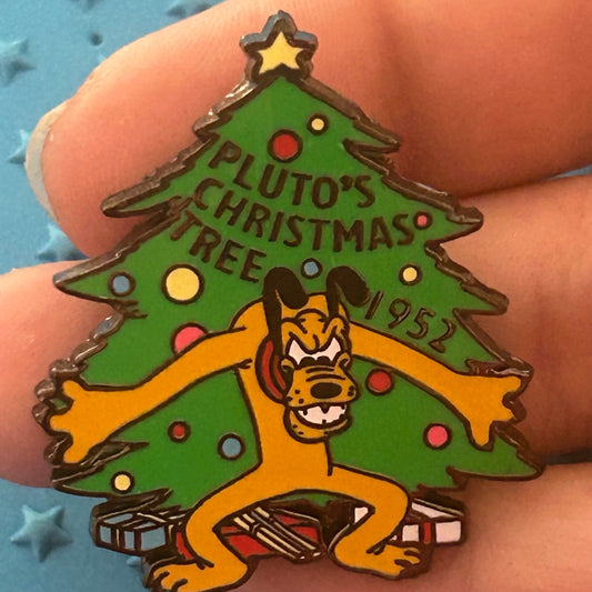 2001 - Pluto 1952 - Christmas Tree - Disney Pin