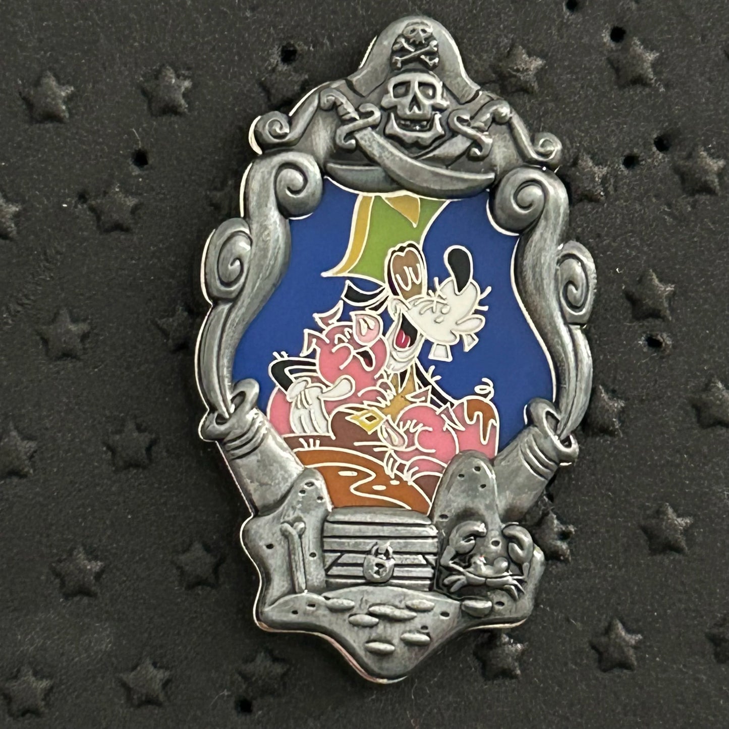 2019 - Goofy and Pigs - DCL - Pirates Frame - Mystery Pin