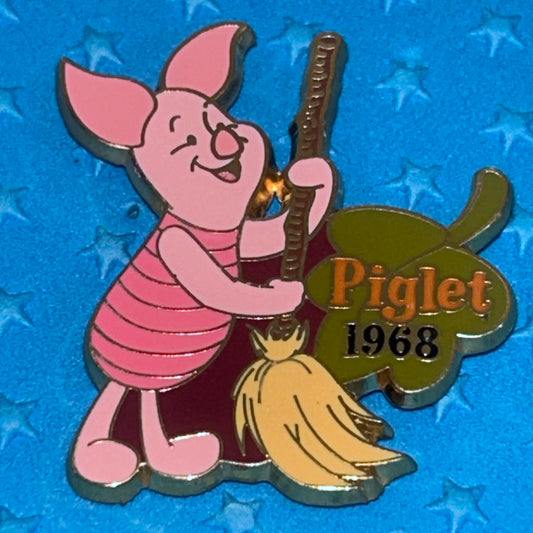 2001 - Piglet 1968 - Winnie The Pooh - Blusters Day - Pin