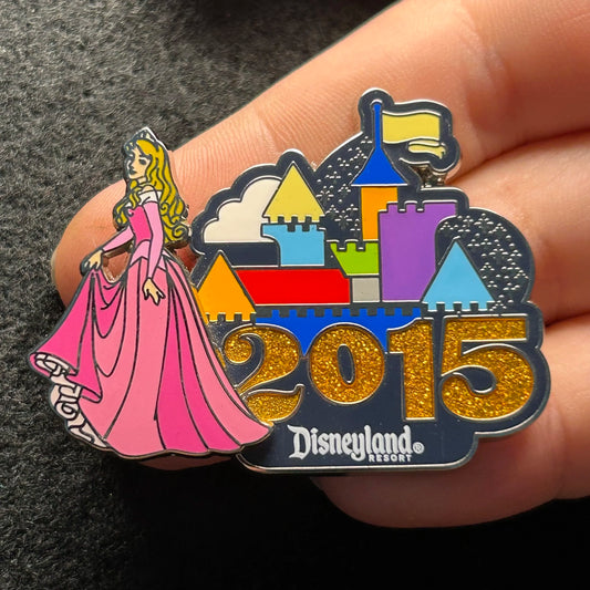 2015 - Aurora - Sleeping Beauty - Castle - Dated - Disney Pin on Pin