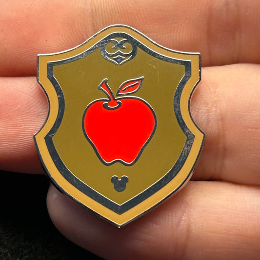 2018 - Apple - Snow White - Princess Crest Series - Hidden Mickey Pin