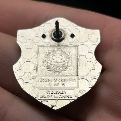 2018 - Apple - Snow White - Princess Crest Series - Hidden Mickey Pin