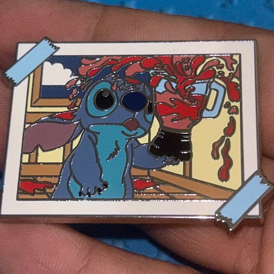 2024 - Stitch Holding Blender - Photos - Disney Pin