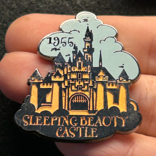 2001 - Sleeping Beauty - Castle - Disney Pin