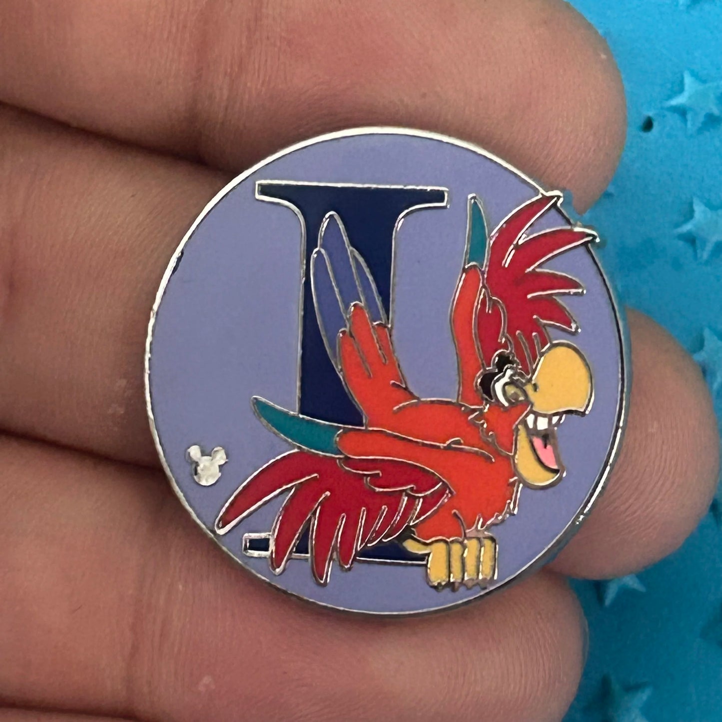 2009 - Iago - Aladdin - Hidden Mickey - Letter I - Disney Pin
