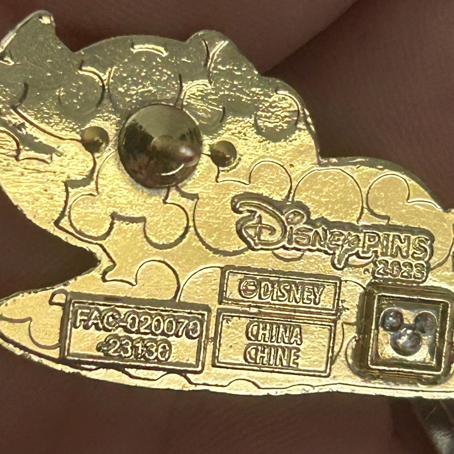 2023 - Muddy Pig - Pirates of the Caribbean- Disney Pin