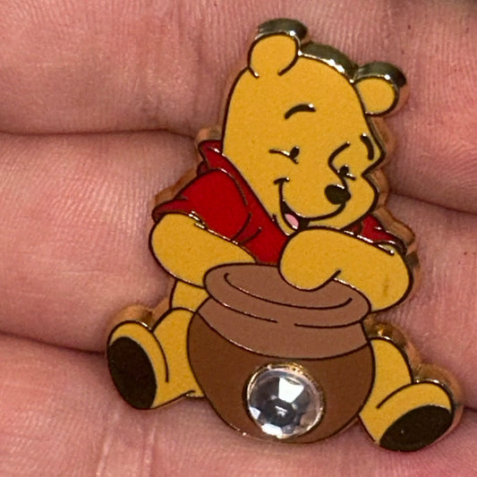 2002 - Winnie the Pooh - April Birthstone - Disney Pin