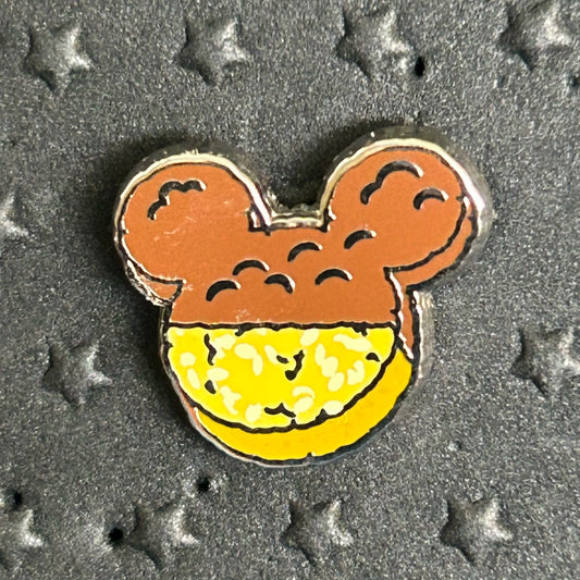 Tiny Kingdom - Rice Krispie Treat - LR - Mystery Pin