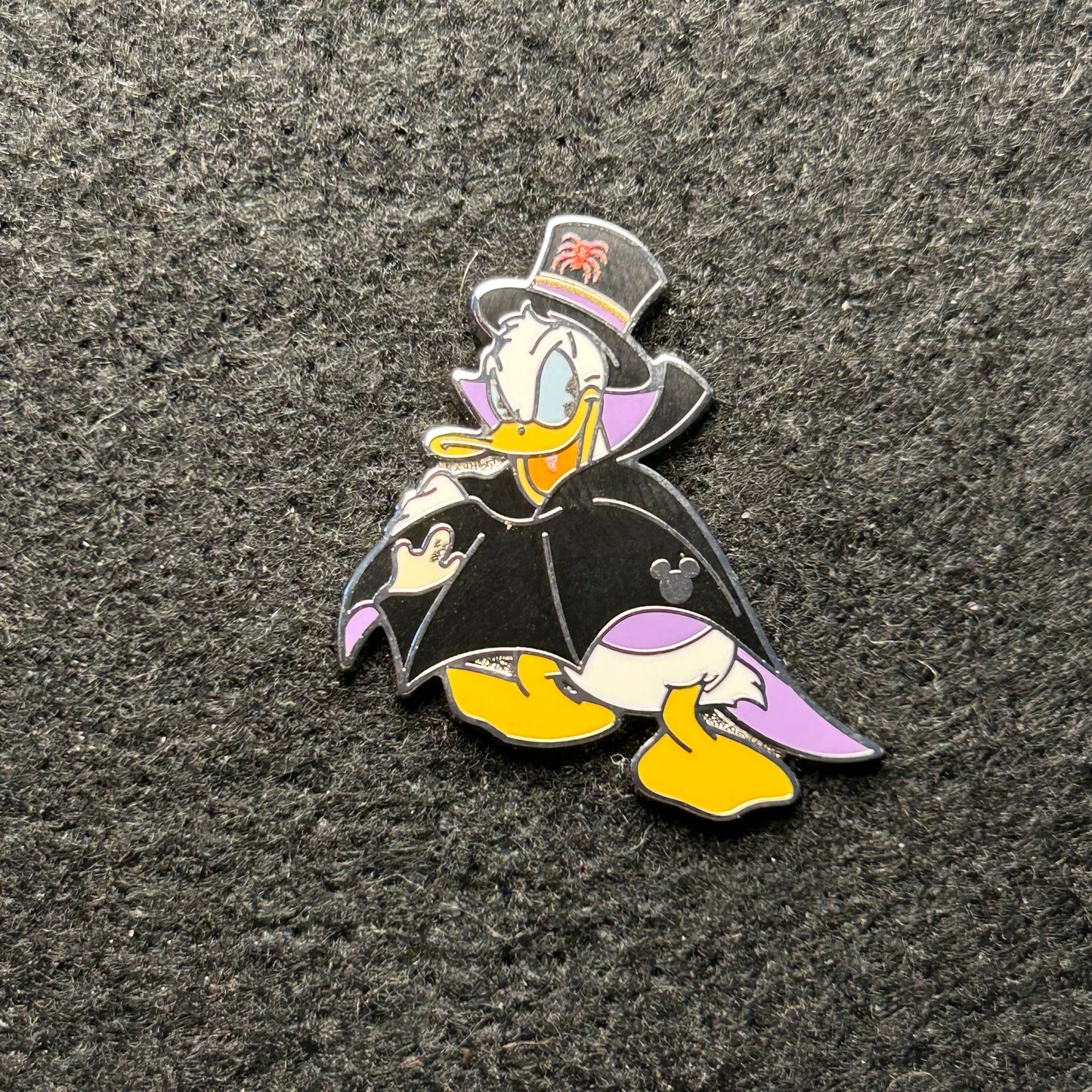 2025  - Donald Duck - Count - Halloween - WDW - Hidden Disney Pin