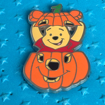 2022 - Winnie The Pooh - Halloween - Pumpkin - Disney Pin