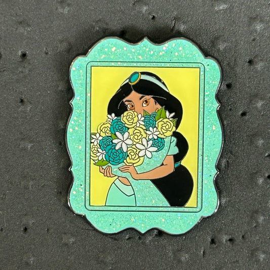 Loungefly - Jasmine - Holding Flowers - Disney Pin