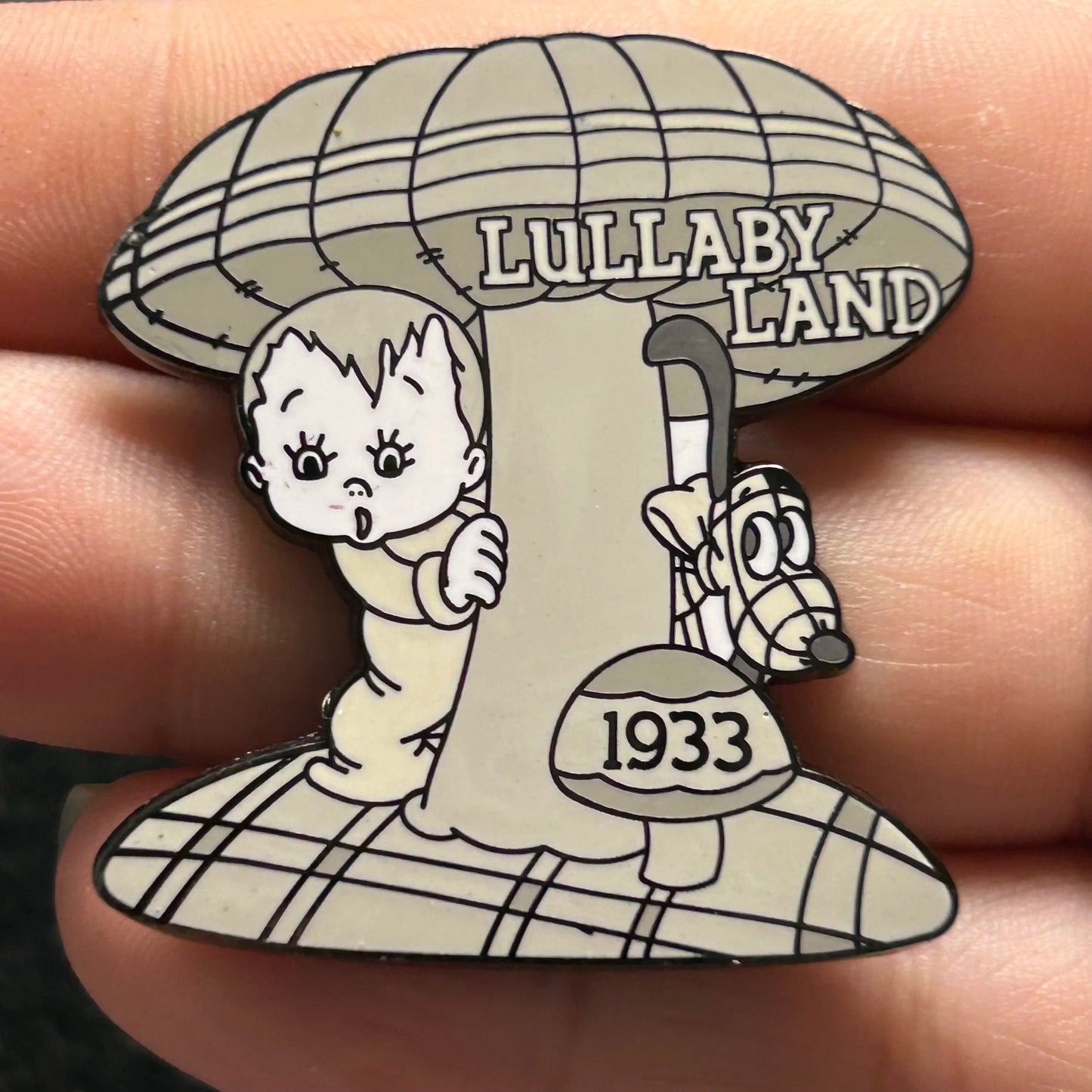 2001 - Baby and Pluto - Lullaby Land - 1933 - Disney Pin