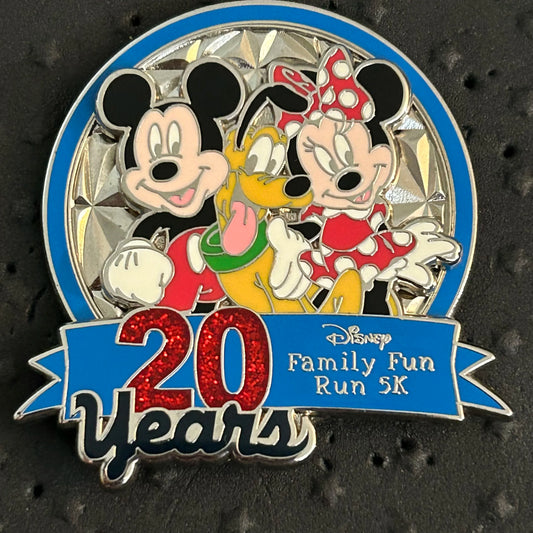 PRE PRODUCTION - 2013 - Mickey, Minnie, Pluto - EPCOT - 20 Years - Family Fun Run - 5 k - Disney Pin