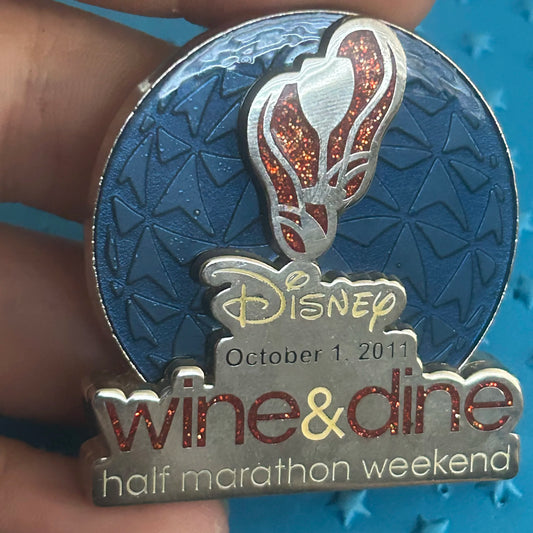 2011 - Spaceship Earth - Half Marathon Weekend - runDisney - LR - Disney Pin