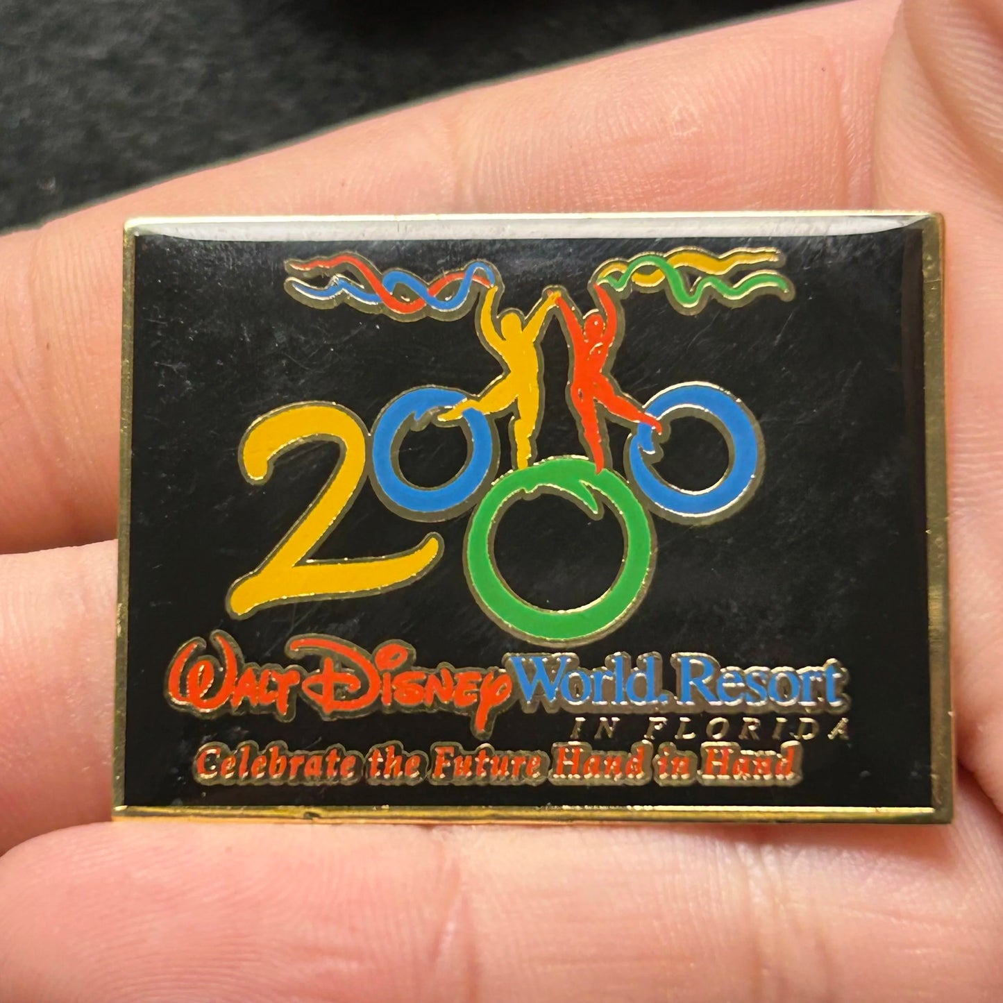 2000 - Celebrate the Future Hand in Hand - WDW - Disney Pin
