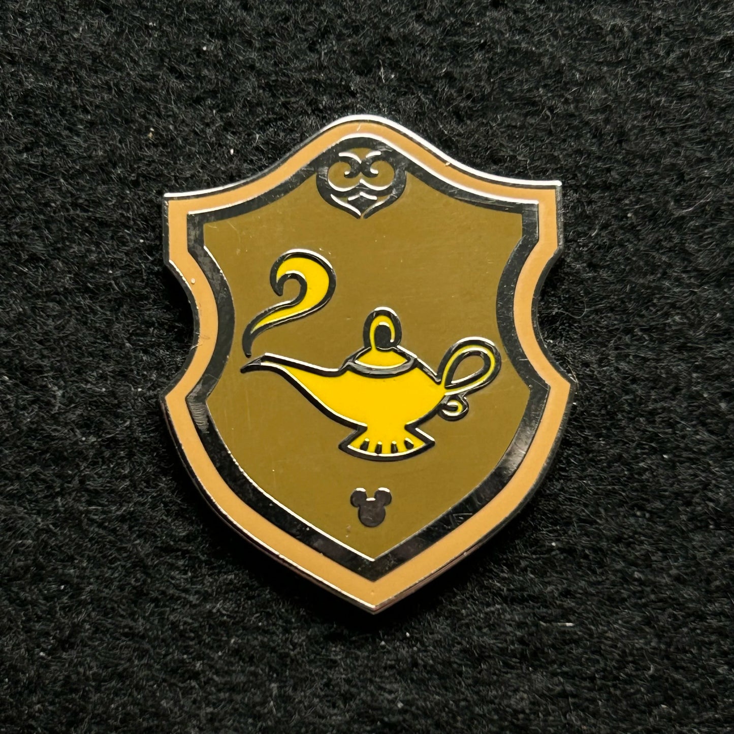 2018 - Jasmine - Aladdin - Princess Crest - Hidden Mickey - Disney Pin