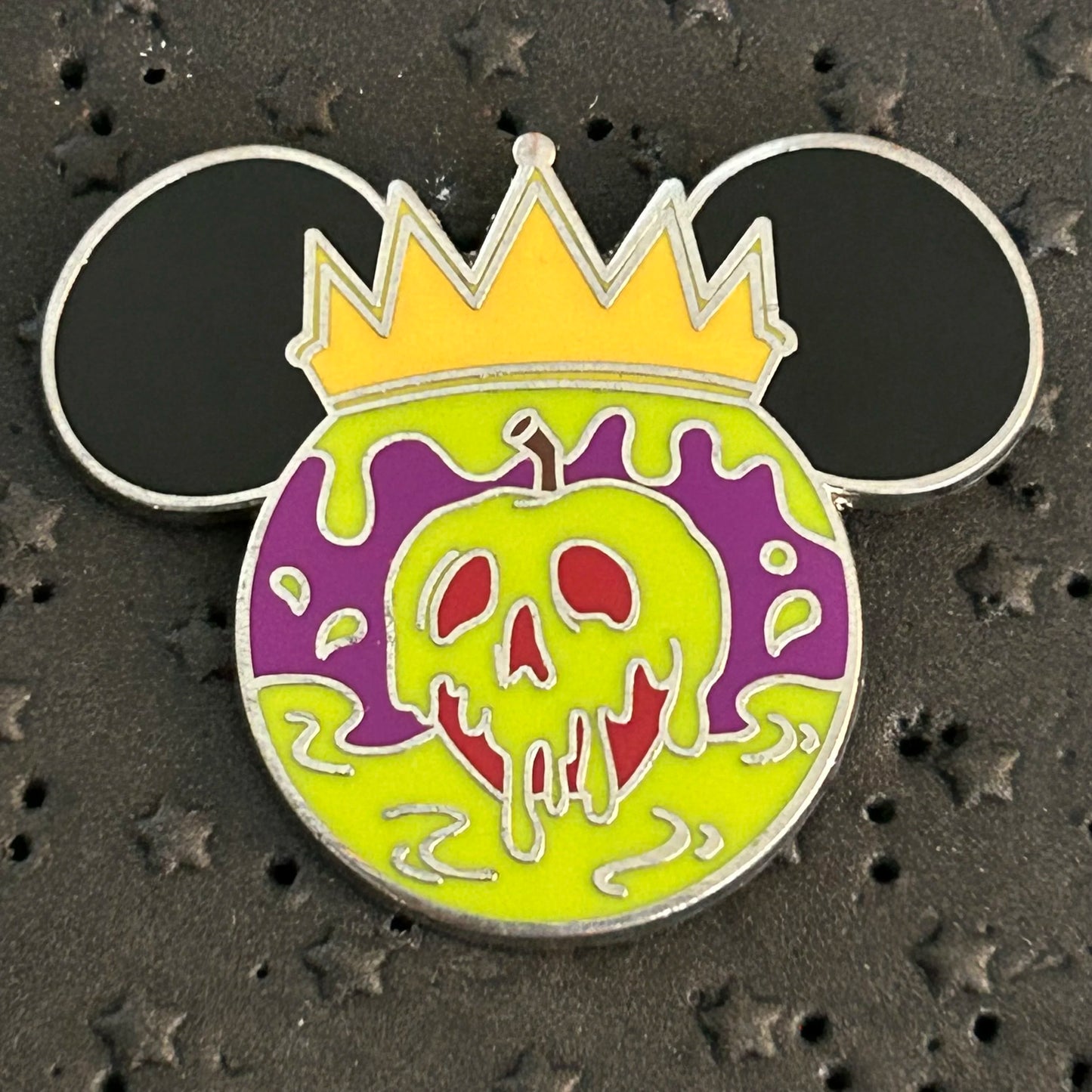 2020 - Evil Queen - Snow White Apple - Villain Mickey Head - Disney Pin