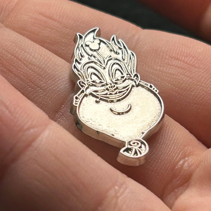 2019 - Ursula - Little Mermaid - Head - Silver Chaser - Hidden Mickey - Disney Pin