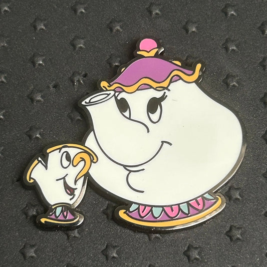 2022 - Loungefly - Chip and Ms Potts - Beauty and the Beast - Disney Pin