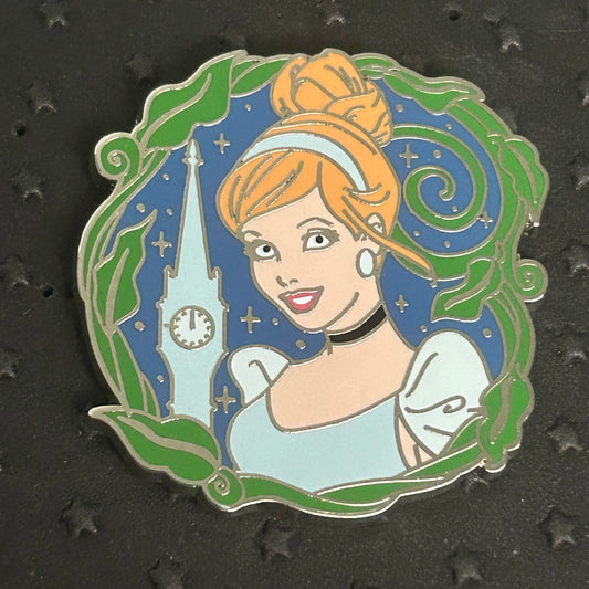2022 - Cinderella - Castle Frame - Mystery Pin