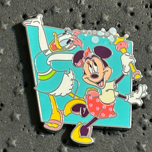 2024 - Minnie and Daisy - Bubble Wand - Play in the Park - Disney Pin