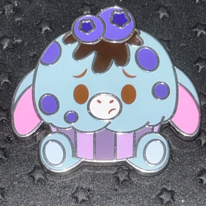 2022 - Eeyore - Blueberry Muffin - Munchling Series 1 - Mystery Pin