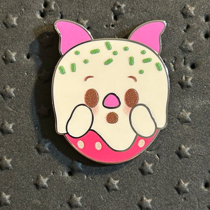 2024 - Piglet - White Chocolate Strawberry Ghost - Munchling - Mystery Pin