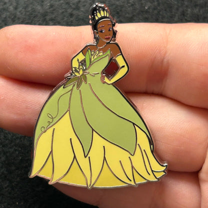 MII - Tiana Hands on Hips - Princess and the Frog - Full Body - Disney Pin