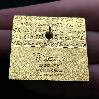 2024 - Daisy Duck - Loungefly - Mickey and Friends - Artwork - Mystery Pin