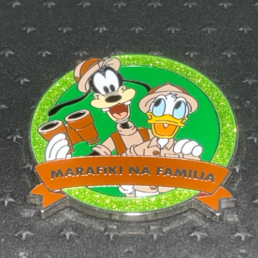 2022 - Donald Duck and Goofy - Friends and Family - Limited Release - Disney Pin